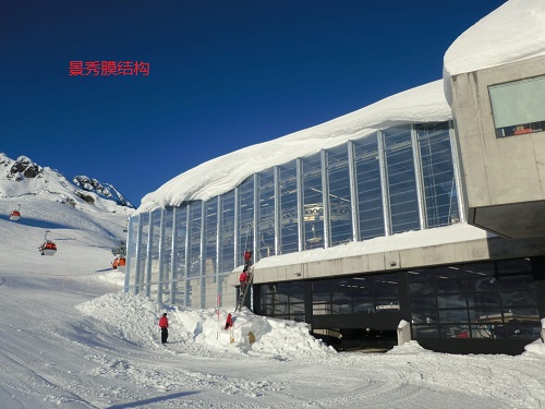 ETFE膜材室内滑雪场