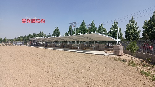 膜结构电动车棚多少钱一平方
